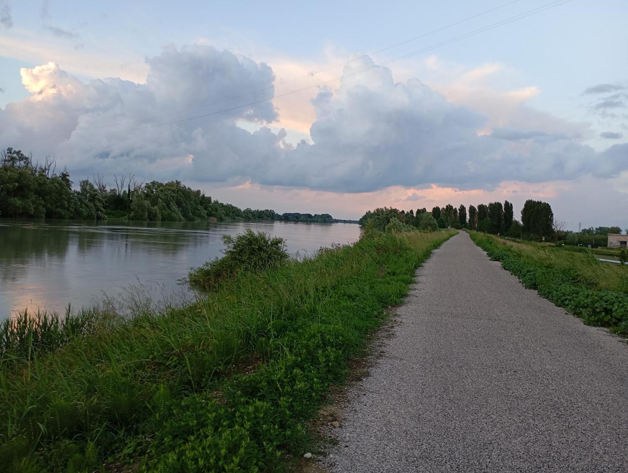 Casa Vacanze Nel Delta Del Po Taglio Di Po ภายนอก รูปภาพ